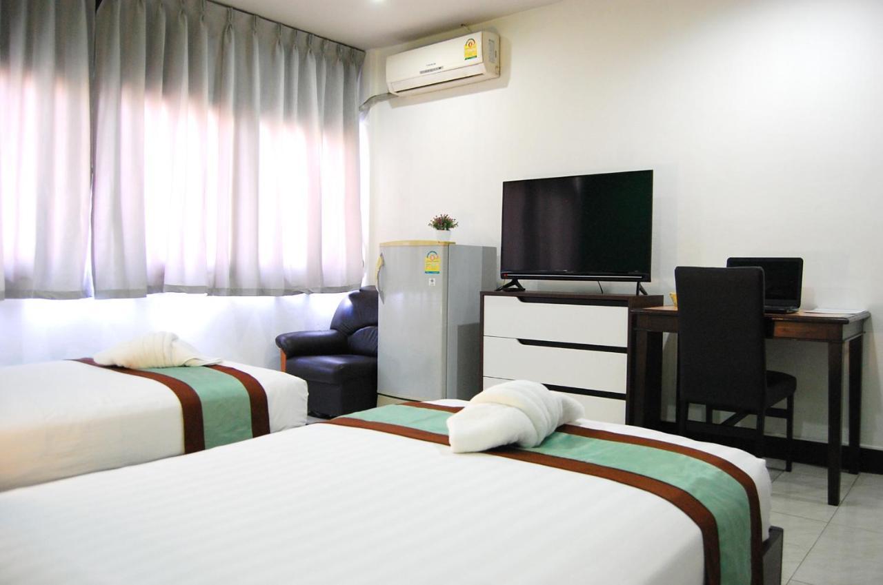 Yadoya @ Thonglor Hotel Банкок Екстериор снимка