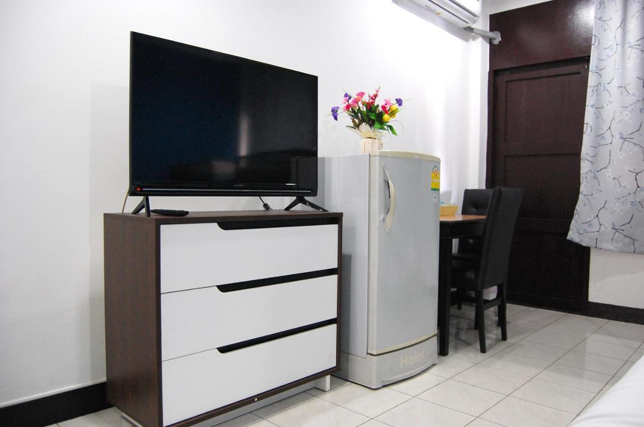 Yadoya @ Thonglor Hotel Банкок Екстериор снимка