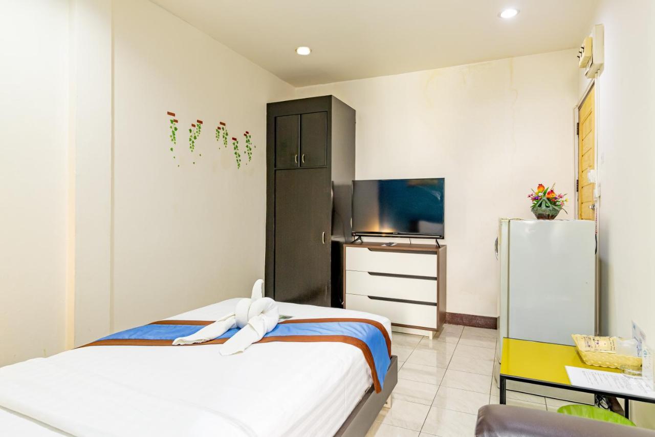 Yadoya @ Thonglor Hotel Банкок Екстериор снимка