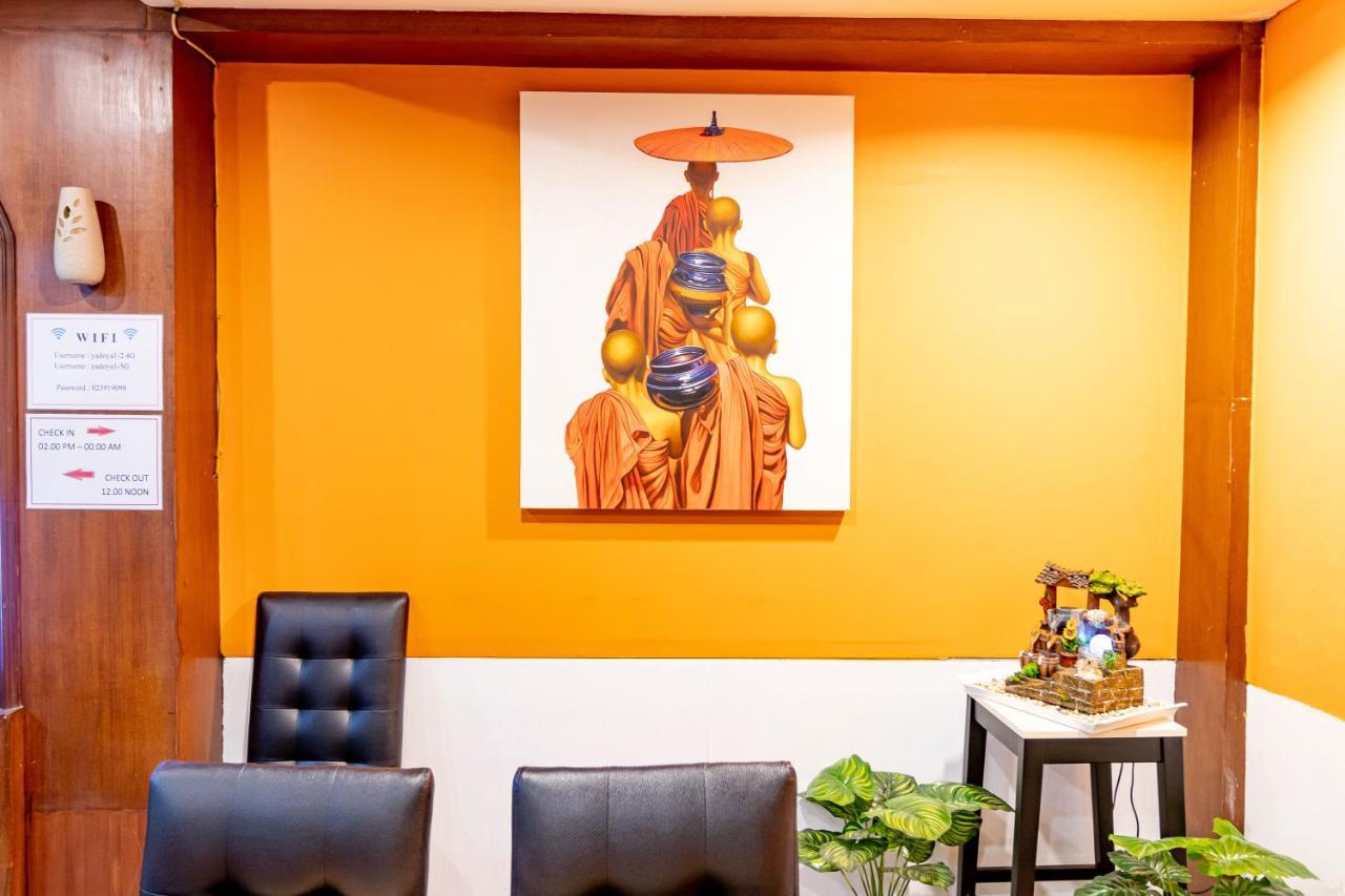 Yadoya @ Thonglor Hotel Банкок Екстериор снимка
