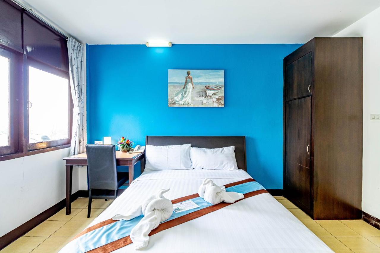 Yadoya @ Thonglor Hotel Банкок Екстериор снимка